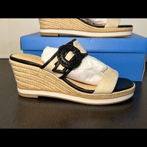 Jack Rogers Callie Buckle Wedge Sandals Shoes Ivory/Black Womans 8